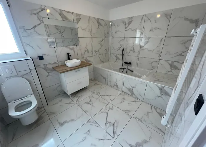 Villa-de Luxe-salle De Bain-vue Sur La Campagne à 5 Minutes De La Qui Est Composé De 5 * Venzolasca