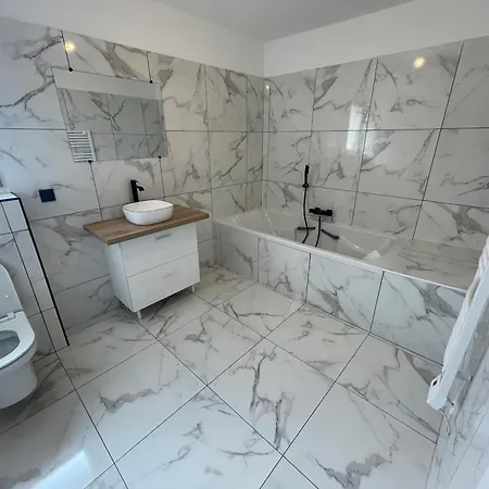 Villa-de Luxe-salle De Bain-vue Sur La Campagne A 5 Minutes De La Qui Est Compose De 5 * Venzolasca